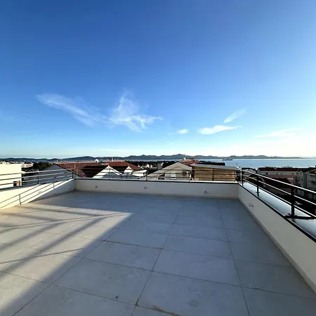 アパート Sea And Sky Penthouse,