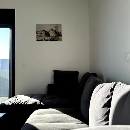 Sea And Sky Penthouse, アパート