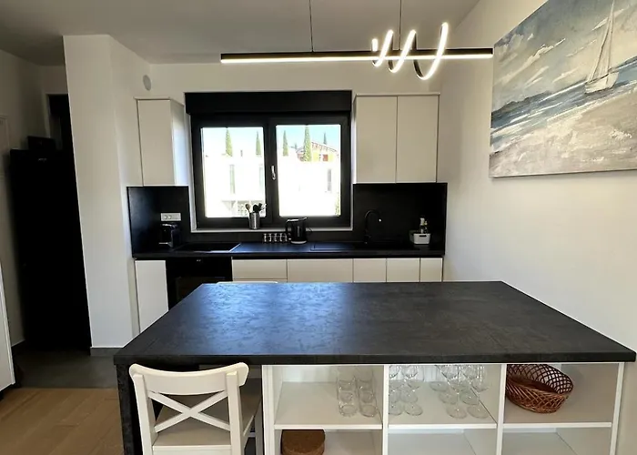Sea And Sky Penthouse, Apartament Zadar